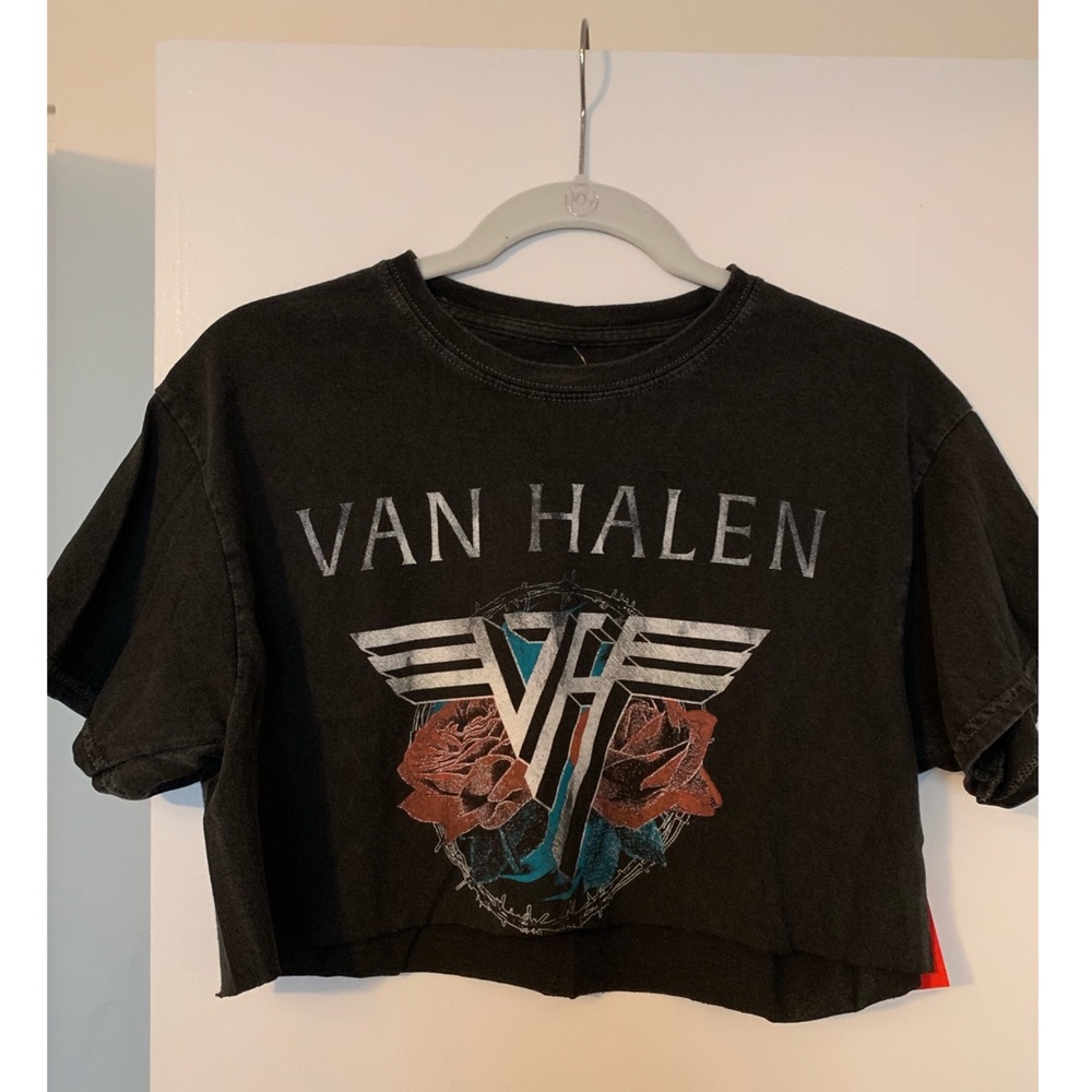 Cropped band tee